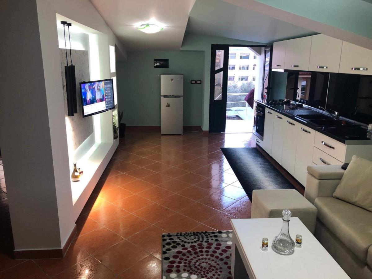 Modern Apartment By Ceni, Elbasan Eksteriør billede